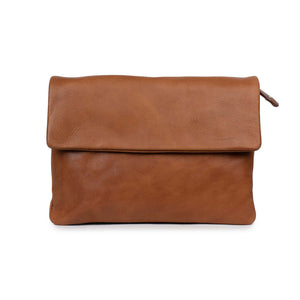 
                  
                    Load image into Gallery viewer, Schuyler bag in vegetable-tanned leather, crafted for durability and elegance, featuring a minimalist design and versatile use.
                  
                